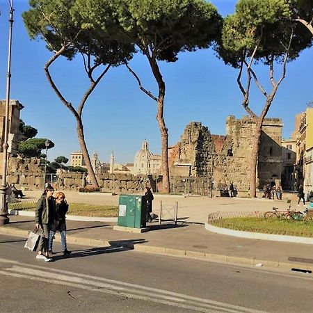 Casa Vacanze Colosseum By Alice Rome Buitenkant foto